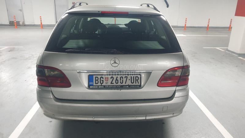Mercedes Benz E 220 