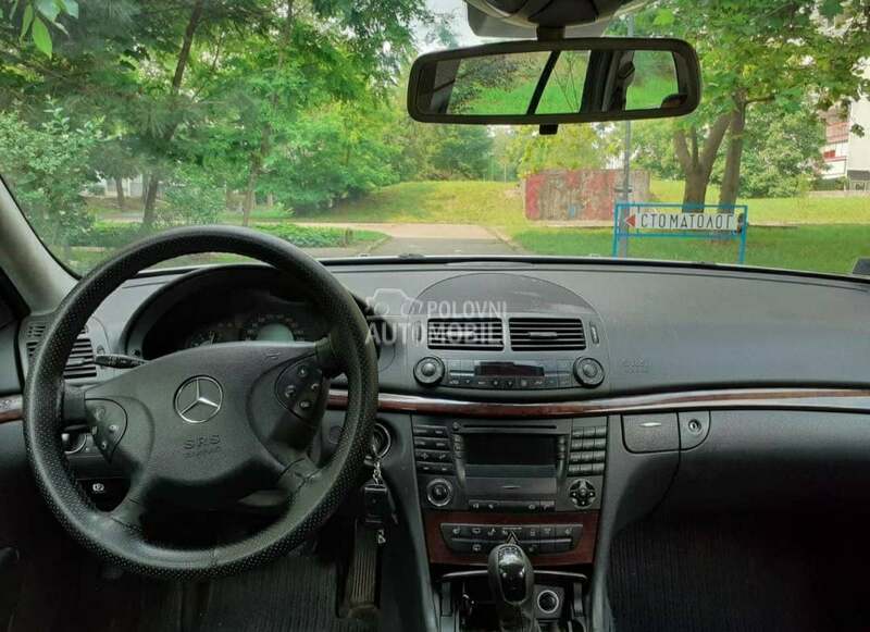 Mercedes Benz E 220 
