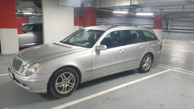 Mercedes Benz E 220 