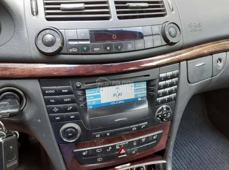 Mercedes Benz E 220 