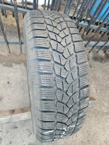 Firestone 195/65 R15 Zimska