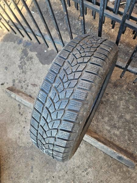 Firestone 195/65 R15 Zimska