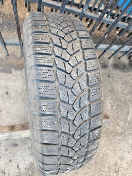 Firestone 195/65 R15 Zimska