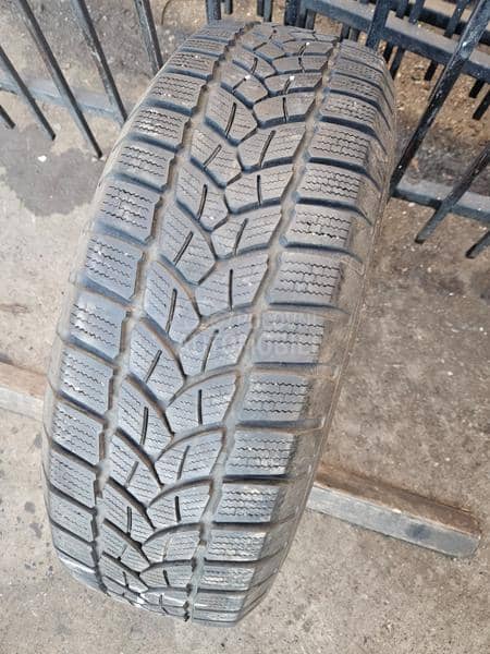 Firestone 195/65 R15 Zimska