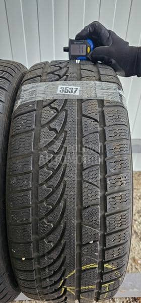 Petlas 205/55 R16 Zimska