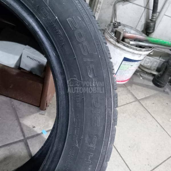 Nokian 205/55 R16 Zimska