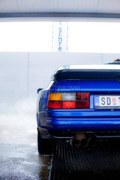 Porsche 944 S