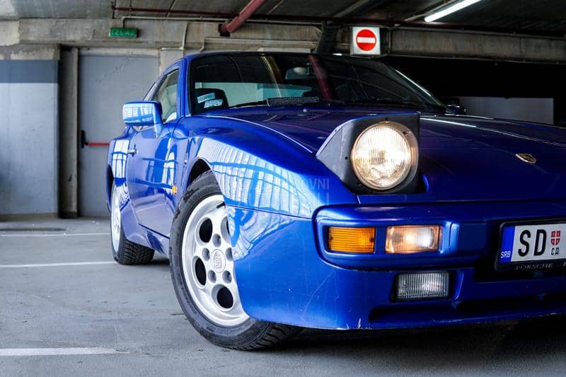 Porsche 944 S
