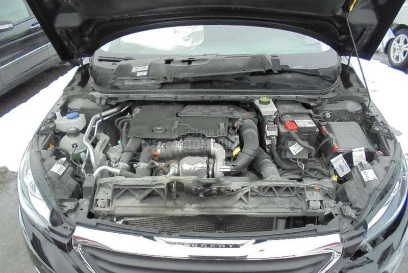 Peugeot 308 2016 - 2022. god. -  kompletan auto u delovima