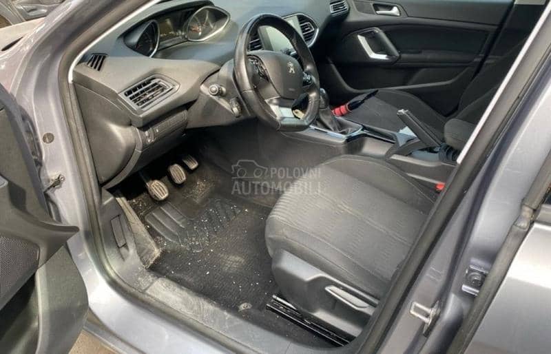 Peugeot 308 2016 - 2022. god. -  kompletan auto u delovima