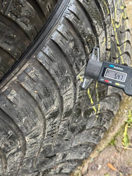 Falken 245/40 R21 Zimska