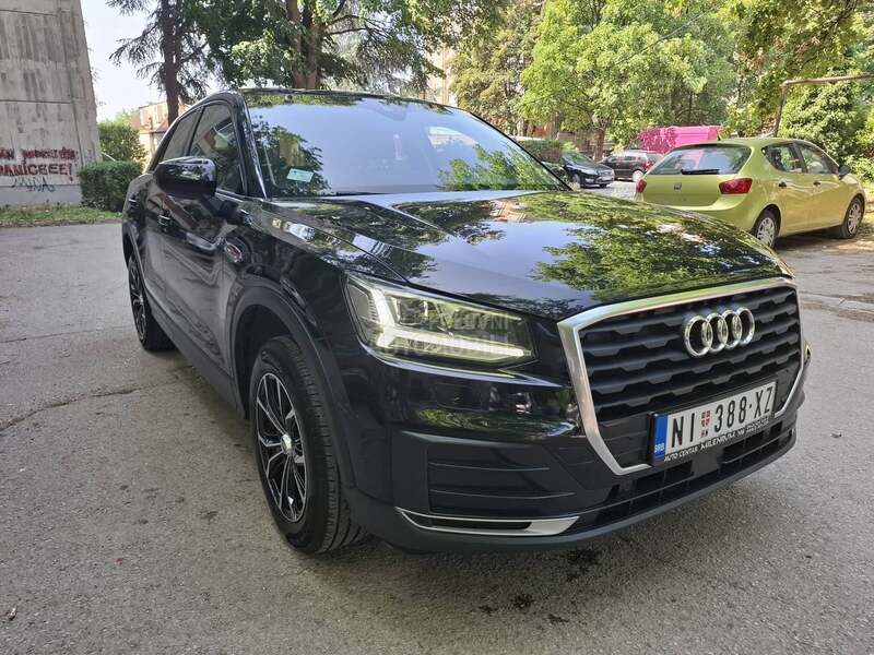 Audi Q2 1.6TDI S-TRONIC. LED