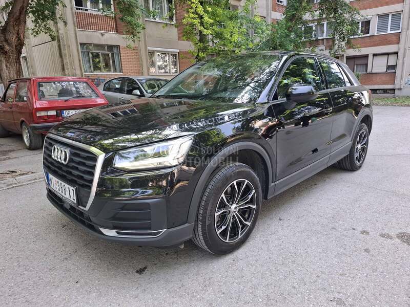 Audi Q2 1.6TDI S-TRONIC. LED