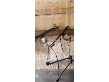 Podizaci stakala za Land Rover Freelander od 1998. do 2006. god.