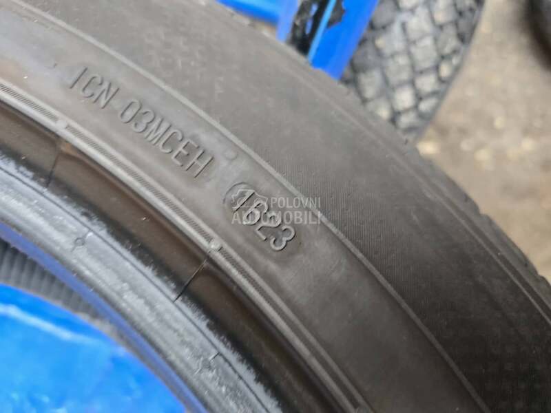 Semperit 225/55 R19 Letnja