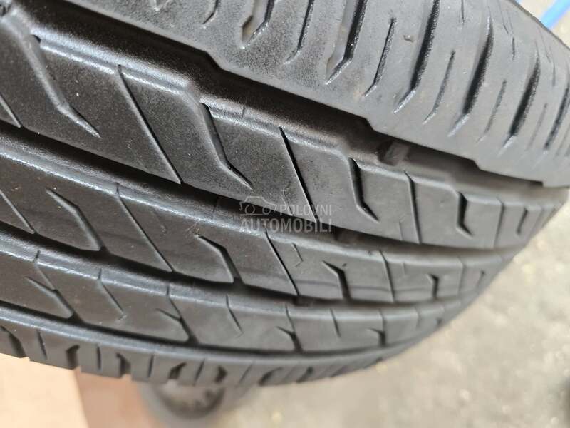 Semperit 225/55 R19 Letnja