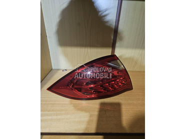 Levo štop svetlo za Porsche Cayenne od 2011. do 2015. god.