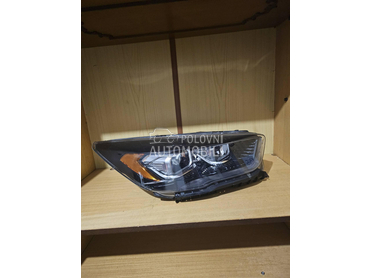 Desni bixenon far za Ford Kuga od 2016. do 2020. god.