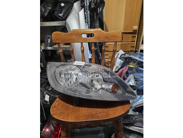 Desni halogeni far za Volkswagen Golf Plus od 2005. do 2009. god.