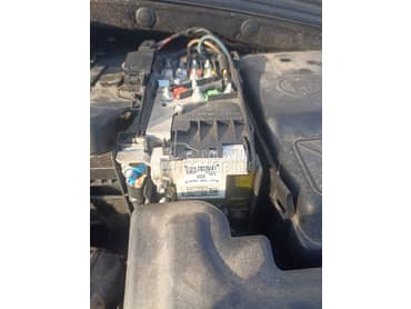 Pametna klema za Peugeot 308