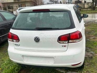 Branik zadnji beli za Volkswagen Golf 6 od 2008. do 2013. god.