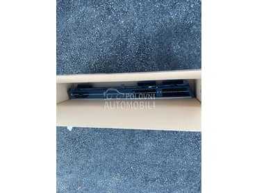 Centralna resetka ventilacije za Audi A6, A6 Allroad, A7 od 2017. do 2025. god.