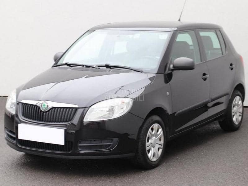 Škoda Fabia II -  kompletan auto u delovima