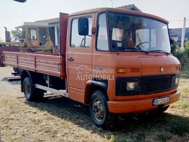 Mercedes Benz 407