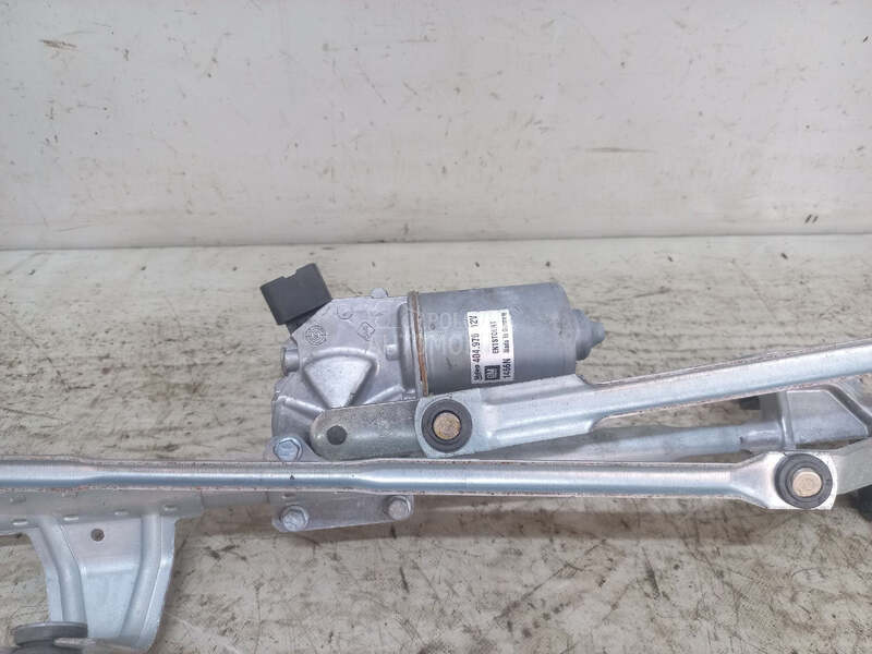 MOTORIC PREDNJEG BRISACA
