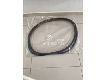 Bentayga keder  levih vrata za Bentley Ostalo od 2015. do 2021. god.