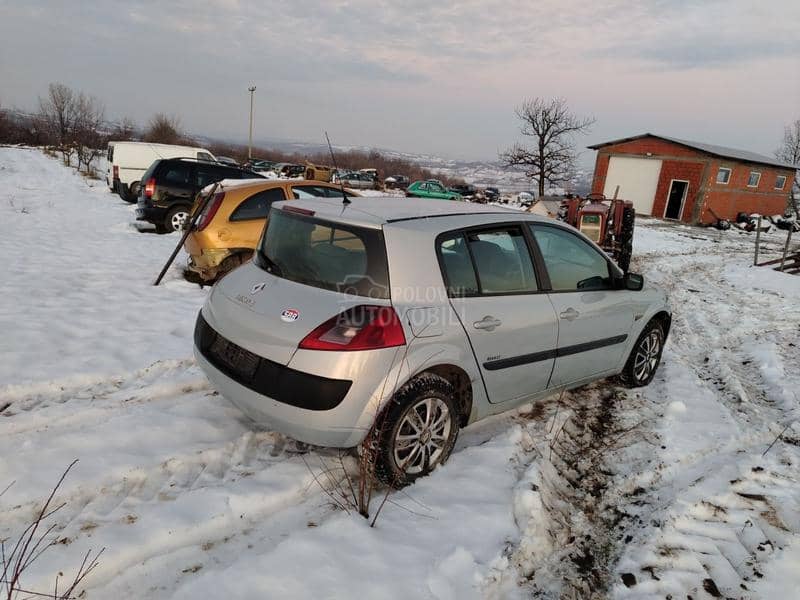 far krilo branik vrata