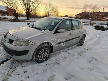 Renault Megane 2004. god. -  kompletan auto u delovima