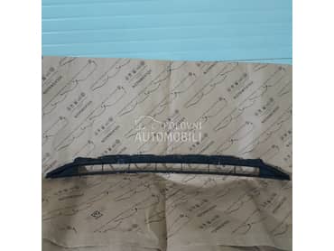 Donja resetka u braniku za Audi A5 od 2017. do 2021. god.