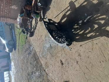 prednja prsa vezni lim 2.0alt za Audi A4 od 2001. do 2004. god.