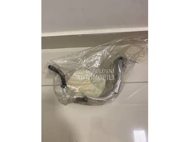 Cev za vodu 95B 106 235 01 za Porsche Macan od 2014. do 2024. god.