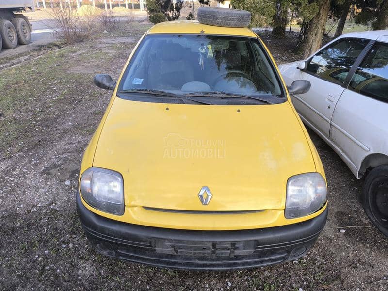 Renault Clio 1.5dci -  kompletan auto u delovima