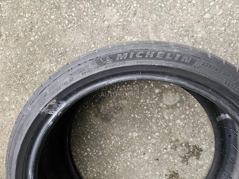 Michelin 225/40 R19 Letnja
