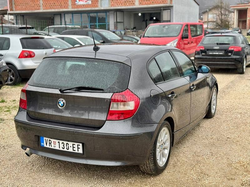 BMW 118 