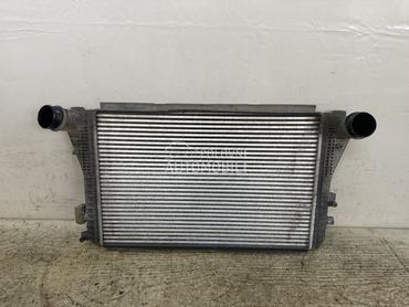 INTERKULER za Volkswagen Golf 6