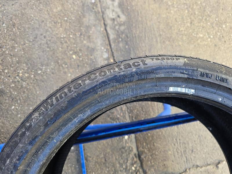 Continental 215/40 R18 Zimska