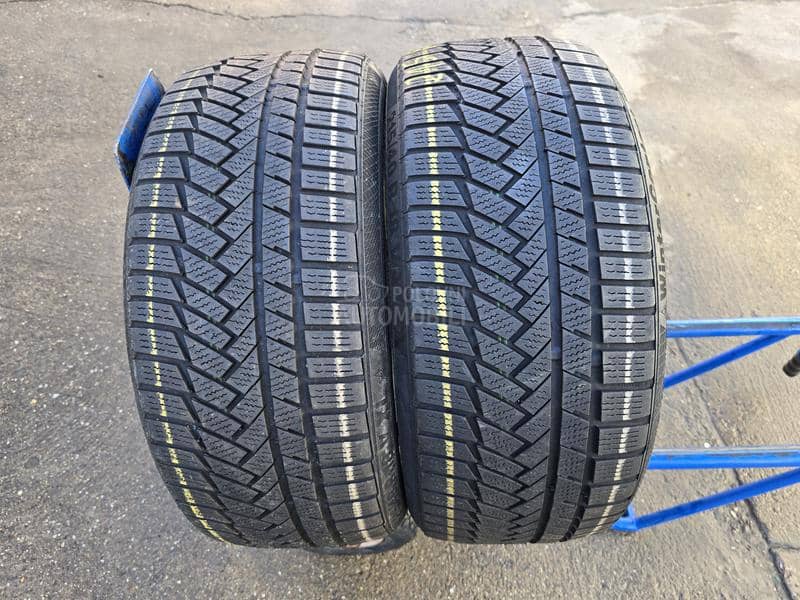 Continental 215/40 R18 Zimska