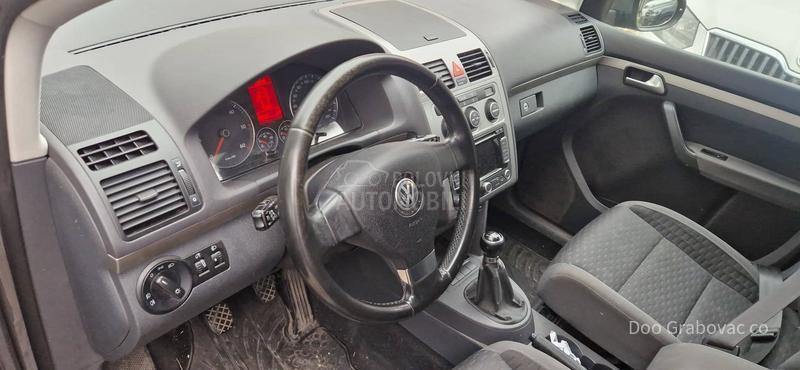 Volkswagen Touran 1.9tdi highl nav