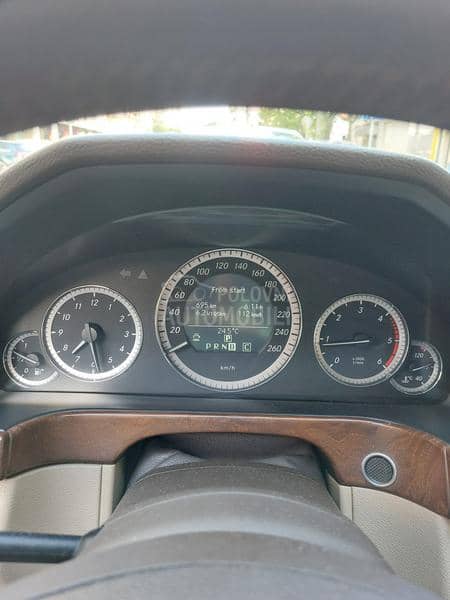 Mercedes Benz E 250 