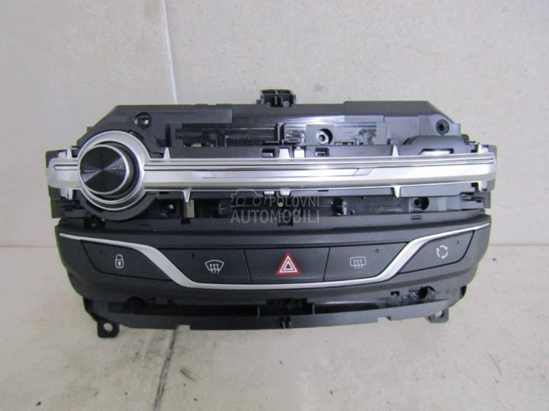 Radio / CD / DVD plejeri