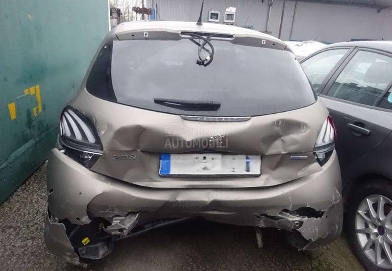 Peugeot 208 2013 - 2023. god. -  kompletan auto u delovima