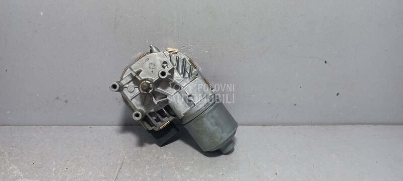 MOTORIC PREDNJEG BRISACA