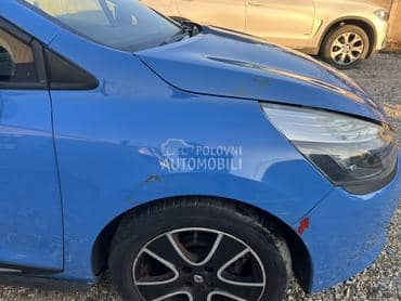 Krilo desno plavo za Renault Clio od 2012. do 2020. god.