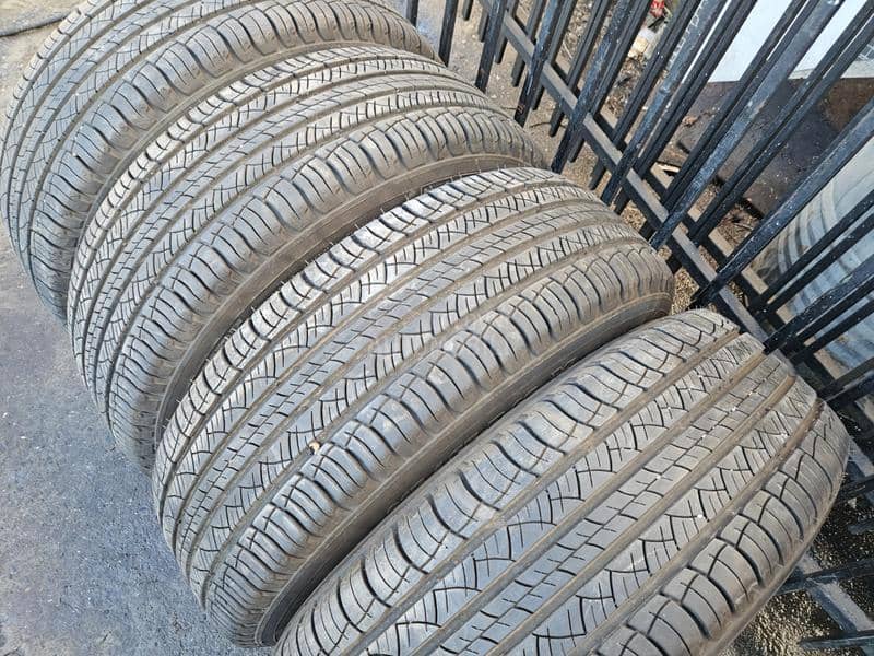 Michelin 215/65 R16 Sve sezone