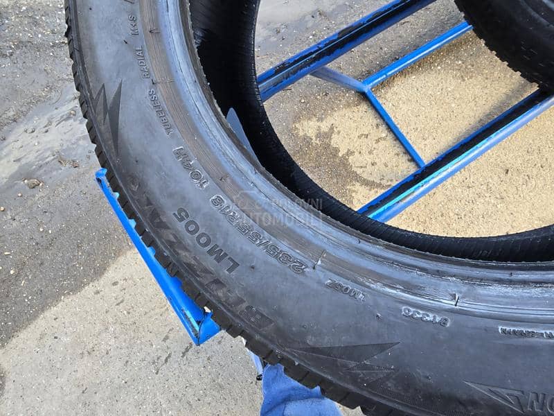 Bridgestone 235/55 R18 Zimska