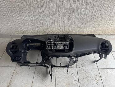 Tabla za Ford Kuga od 2016. do 2020. god.